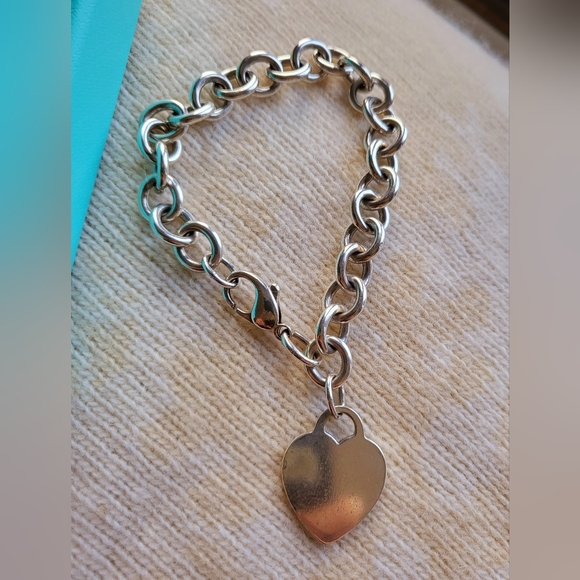 *SALE* Vintage Tiffany & Co Sterling Silver Engravable Heart Tag Bracelet L/7.5" - Picture 8 of 10